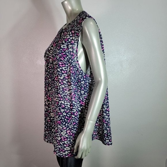 Torrid Top Plus Size 2X Leopard Print Crew Neck Pockets Button Up Sheer Pink - Picture 3 of 9